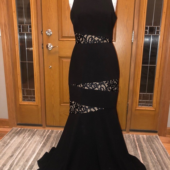 BCBGMaxAzria Dresses & Skirts - BCBGMAXAZRIA Black gown - Size 12